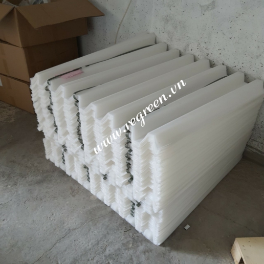 Tấm lắng vách nghiêng
